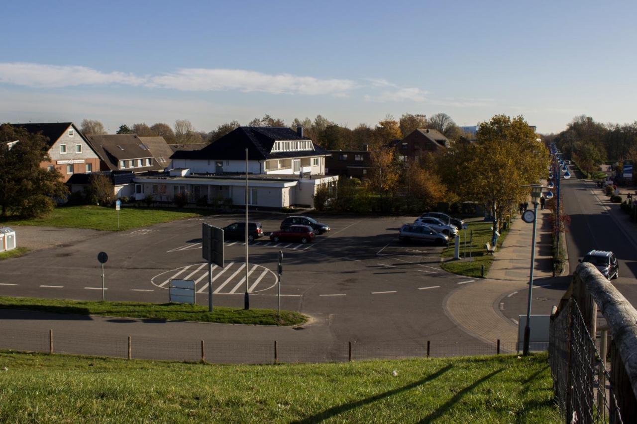 Hotel Am Friesenstrand Tossens Exterior photo